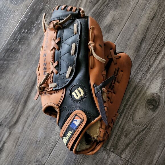 Wilson Other - Wilson Glove A2474 Baseball Glove Barry Bonds RHT Leather Youth